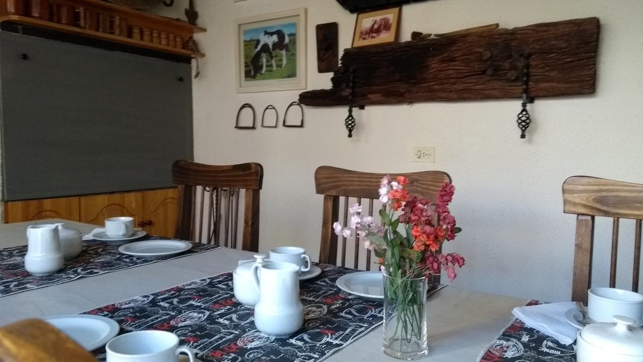 Ciruelo En Flor Bed and Breakfast Trelew Buitenkant foto